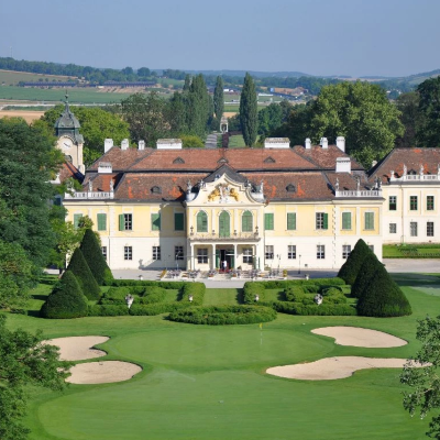 Schloss Schonborn - 9 holes