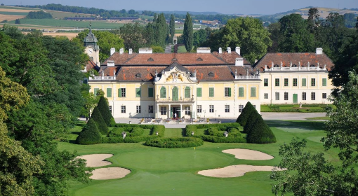 Schloss Schonborn - 9 holes